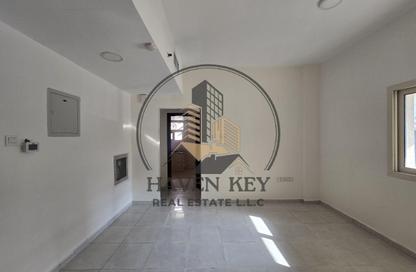 Apartment - 1 - 1 for rent in Fire Station Road - Muwaileh - Sharjah