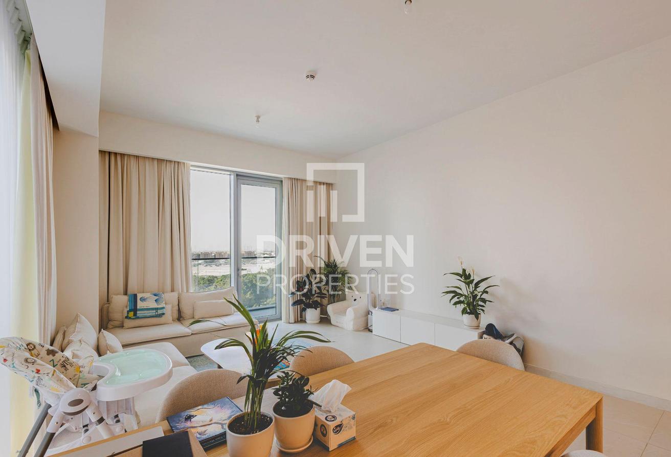 Exclusive Apt | Ready to Move in | Prime Location photo 2