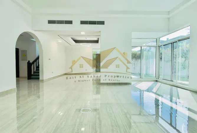152402343 - Property Image 2