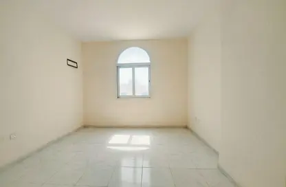 شقة - 1 حمام للايجار في طريق فاير ستاشن - مويلح - الشارقة