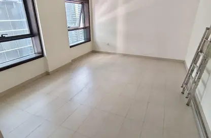 Apartment - 1 Bedroom - 2 Bathrooms for rent in Al Mamzar - Al Mamzar - Sharjah - Sharjah