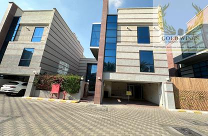 Villa - 5 Bedrooms - 7 Bathrooms for rent in Al Mushrif Villas - Al Mushrif - Abu Dhabi