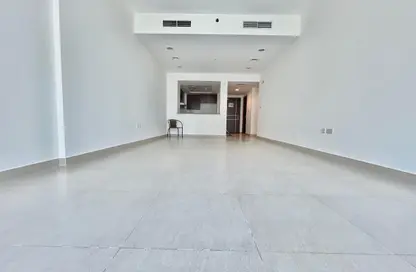 شقة - غرفة نوم - 2 حمامات للايجار في برج دبي وارف 2 - ميناء دبي - الجداف - دبي