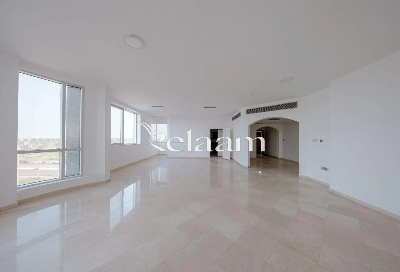 152828372 - Property Main Image
