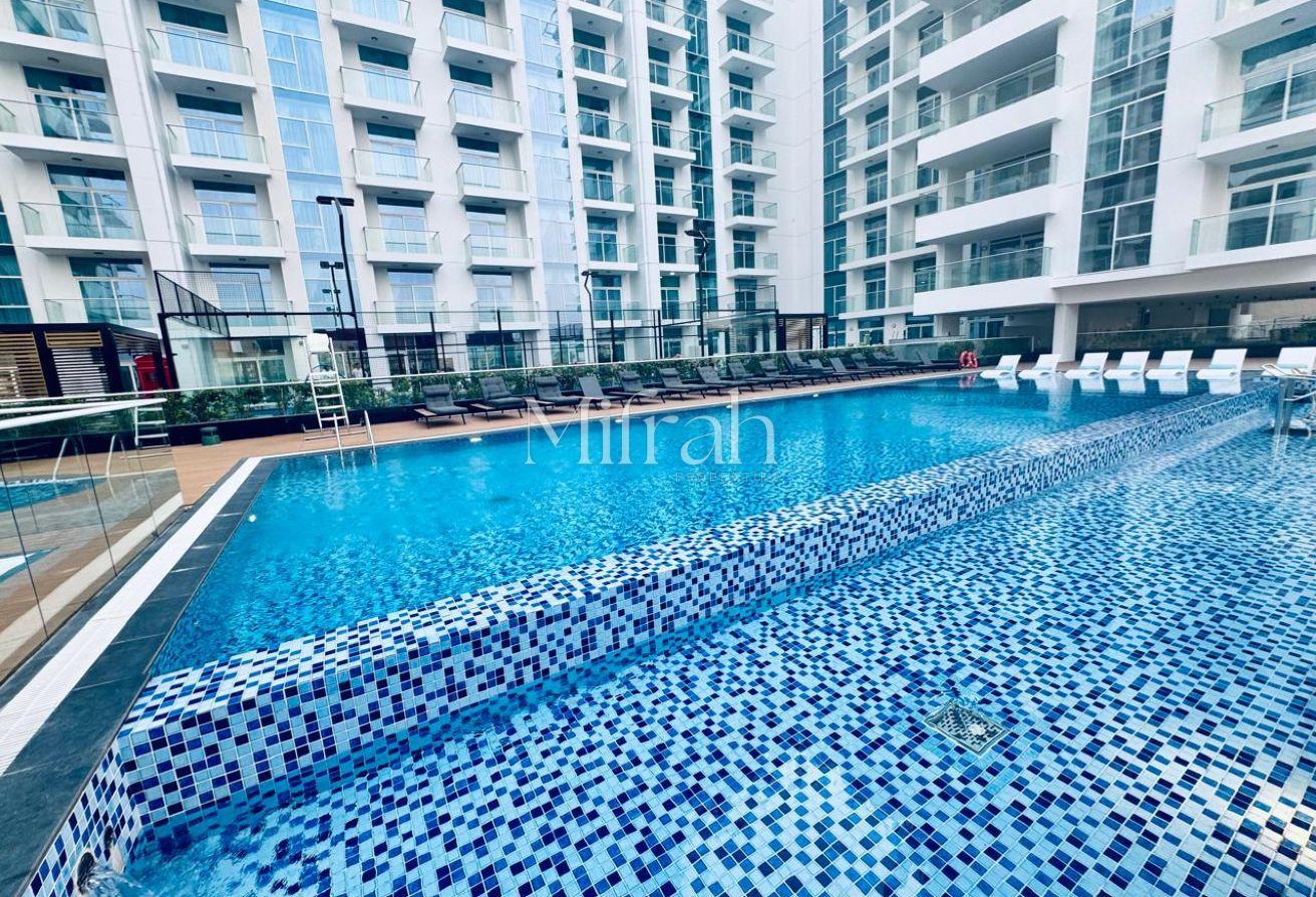 Elegant & Spacious | Fully Furnished | Vacant photo 7
