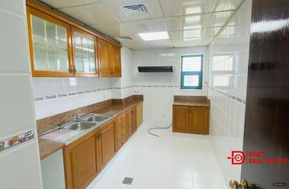 Apartment - 2 Bedrooms - 2 Bathrooms for rent in Liwa Centre Tower 1 - Liwa Centre Towers - Hamdan Street - Abu Dhabi