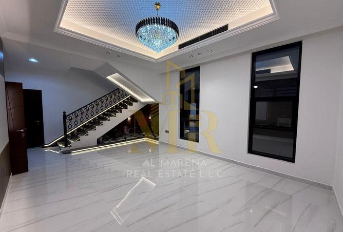 102016346 - Property Image 3