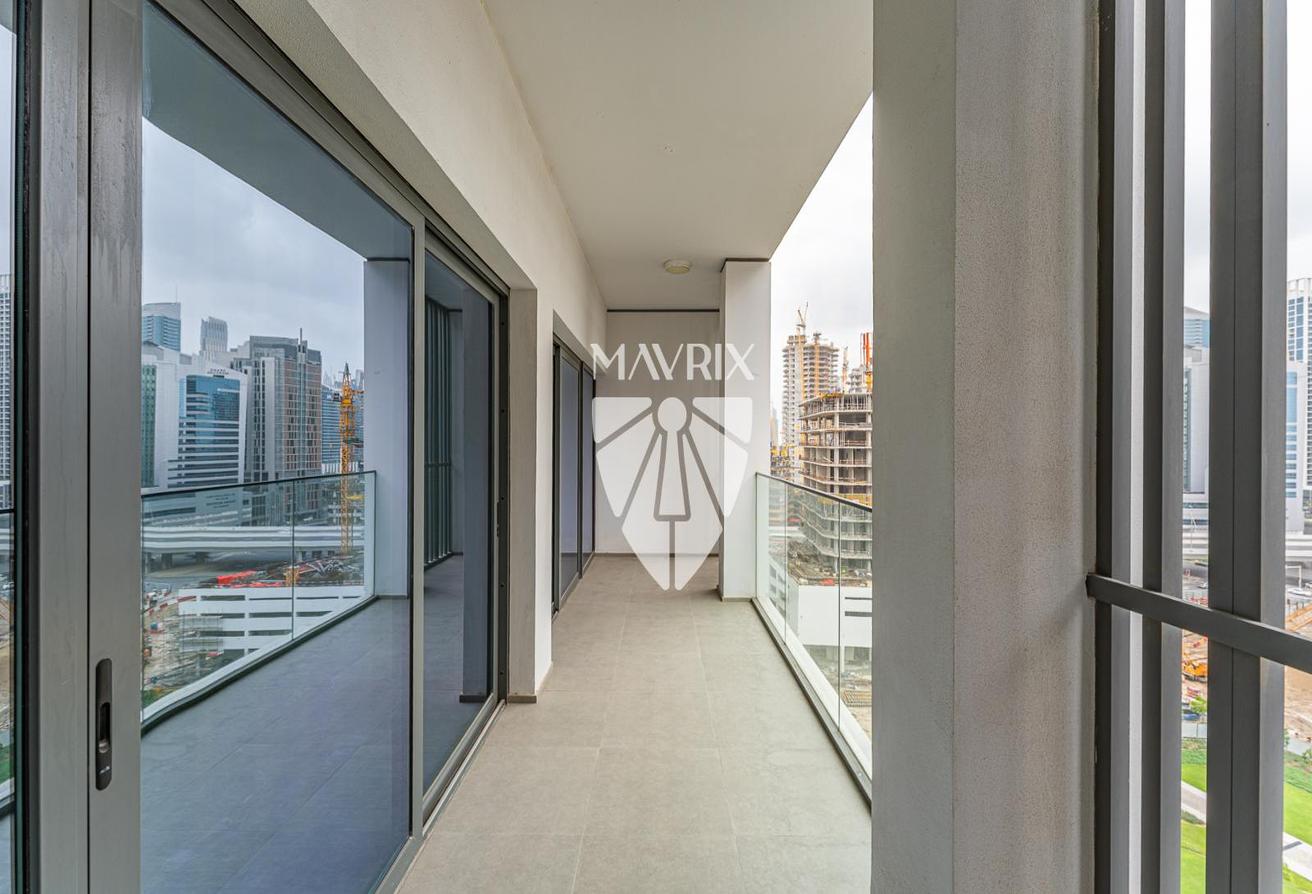1 Month Free | Large layout | Burj View | Prime photo 16