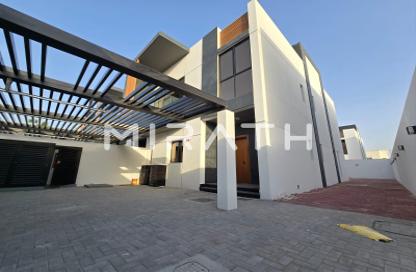 Villa - 4 Bedrooms - 5 Bathrooms for rent in Al Garhoud Villas - Al Garhoud - Dubai