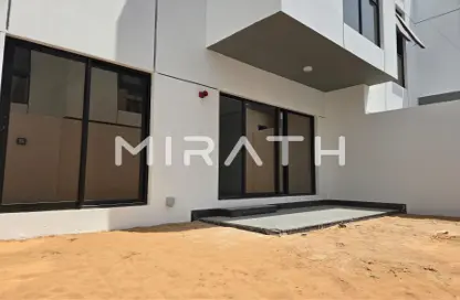 Villa - 4 Bedrooms - 5 Bathrooms for rent in Al Garhoud Villas - Al Garhoud - Dubai