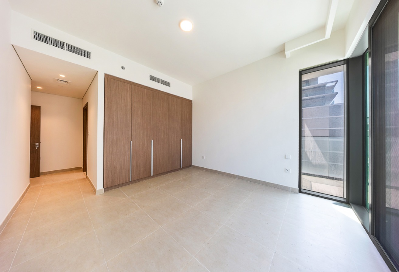 2 bedroom apartment in Seagate Building 1, Mina Rashid: 11