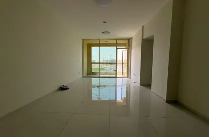 Apartment - 3 Bedrooms - 4 Bathrooms for rent in Muweileh Community - Muwaileh Commercial - Sharjah