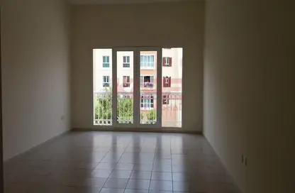 شقة - غرفة نوم - 2 حمامات للايجار في بناية  38إلى107 - طراز البحر المتوسط - ديسكفري جاردنز - دبي