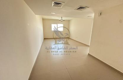 Apartment - 1 - 2 for rent in Al Majaz 1 - Al Majaz - Sharjah Apartment - 1 - 2 for rent in Al Majaz 1 - Al Majaz - Sharjah