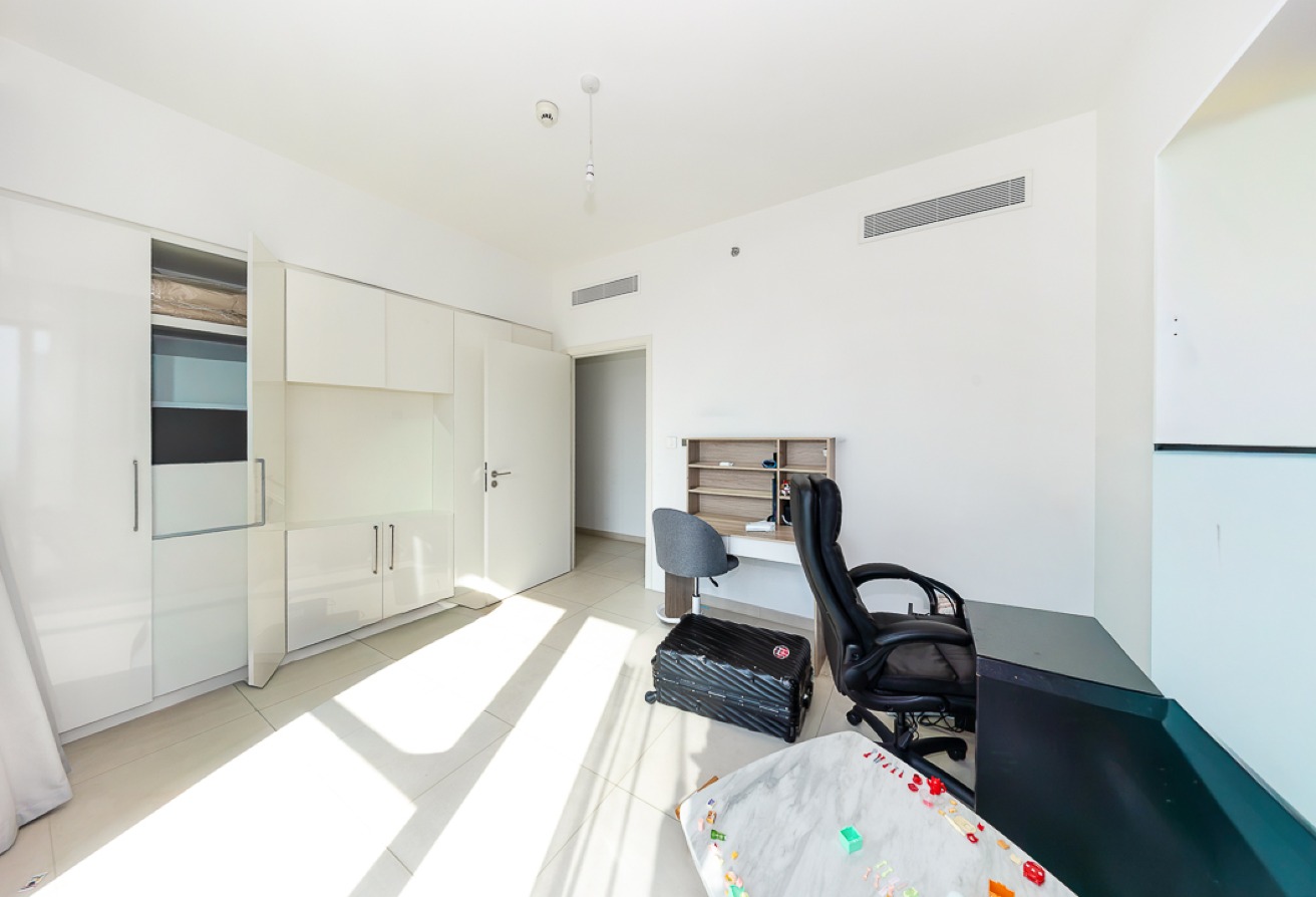 3 bedroom apartment in Downtown Views II Tower 2, Zabeel: 14