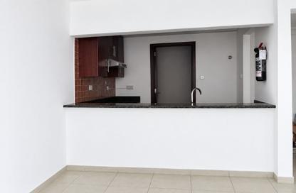 Apartment - 1 Bedroom - 2 Bathrooms for rent in Lakeshore Tower 1 - JLT Cluster Y - Jumeirah Lake Towers - Dubai