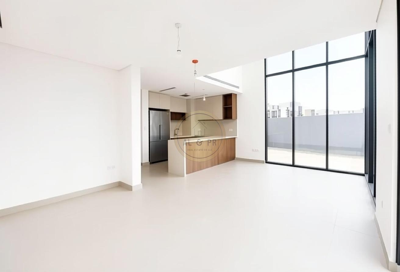 BRAND NEW | 4BR + MAID | SINGLE ROW photo 2