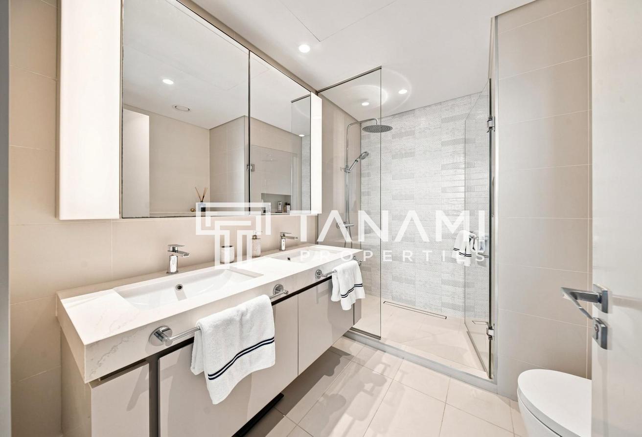Fully Furnished | Private Beach | Sea View photo 17