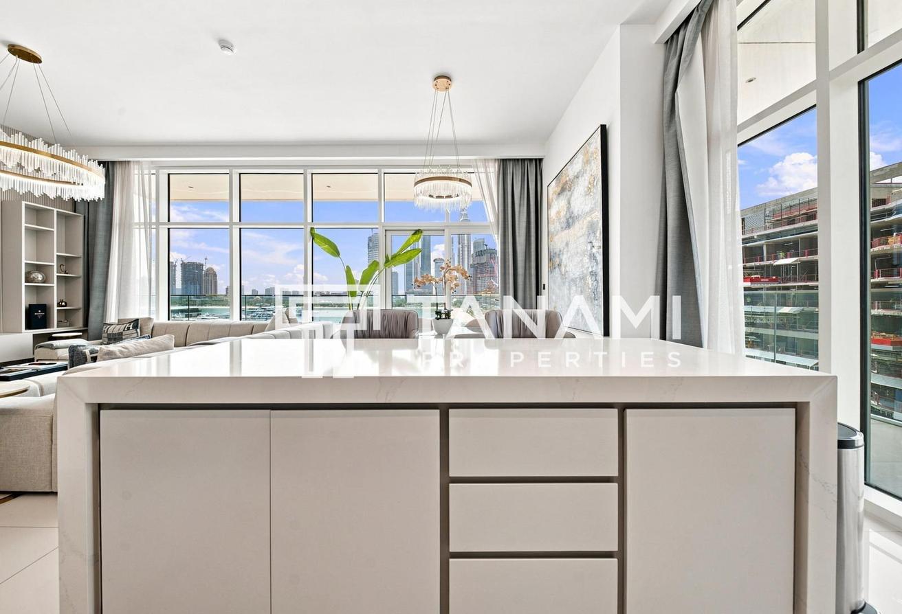 Fully Furnished | Private Beach | Sea View photo 10