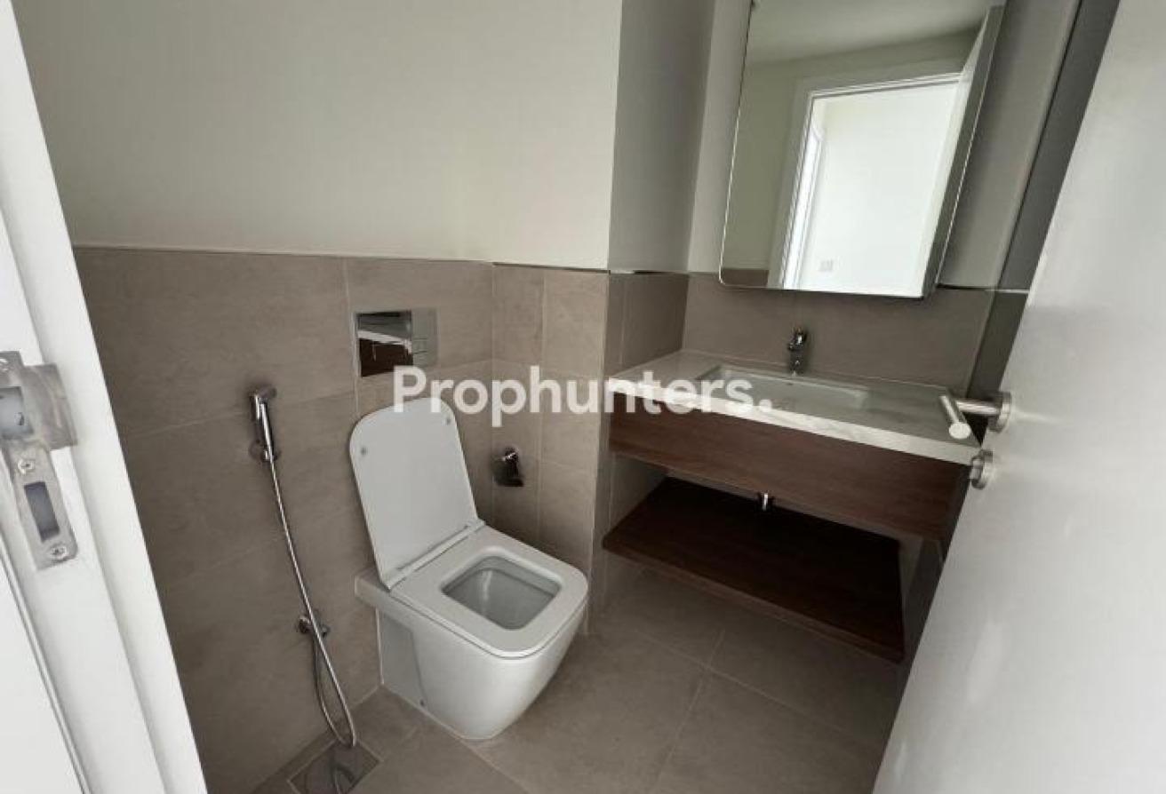 BRAND NEW | MODERN FINISHES | READY TO MOVIN photo 9