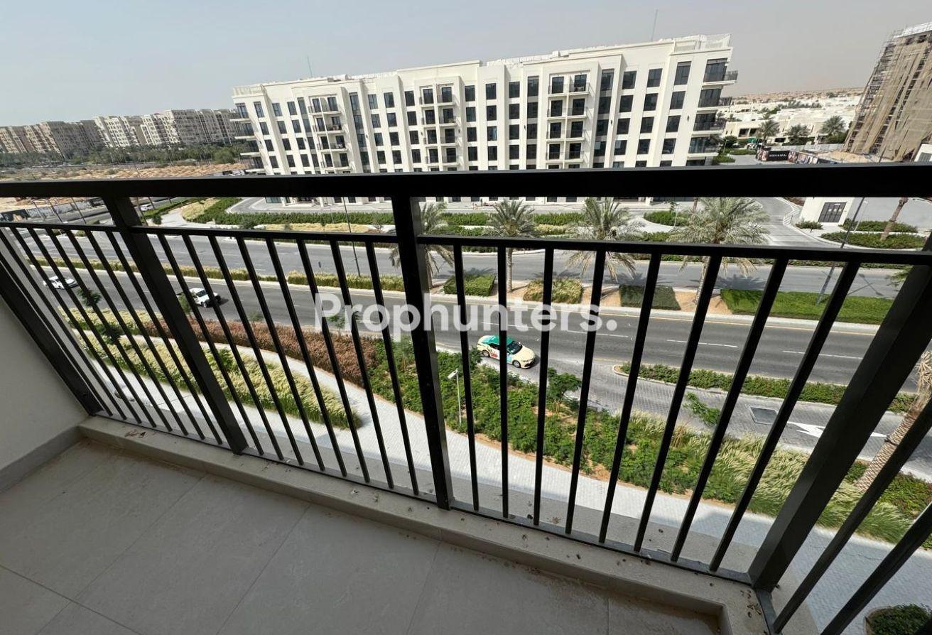BRAND NEW | MODERN FINISHES | READY TO MOVIN photo 4