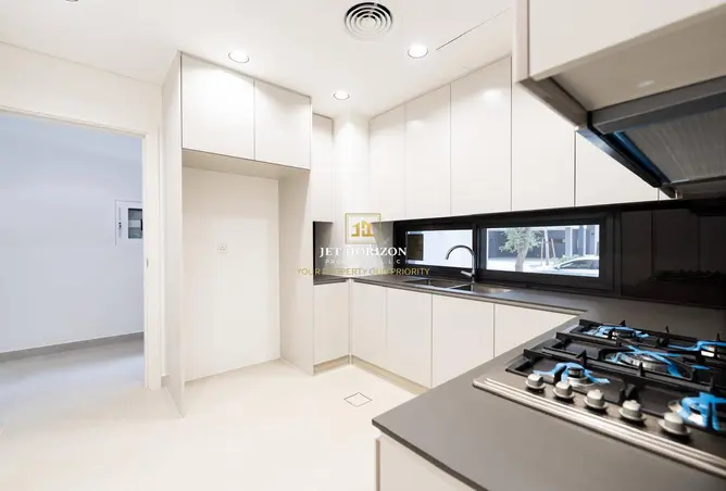137437792 - Property Image 2