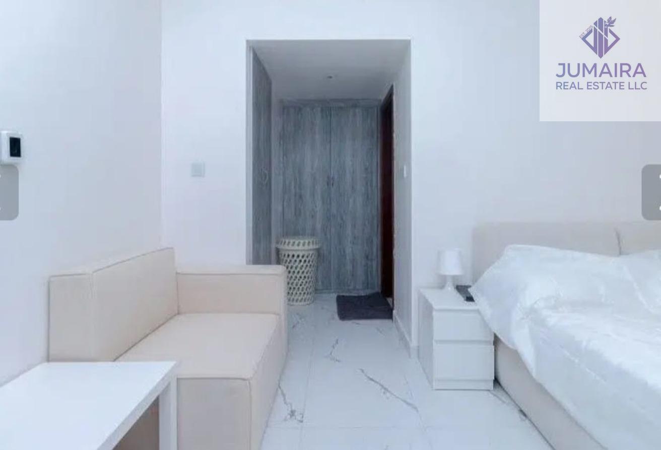 Luxury 5BR Townhouse | Private Pool | Smart Home.