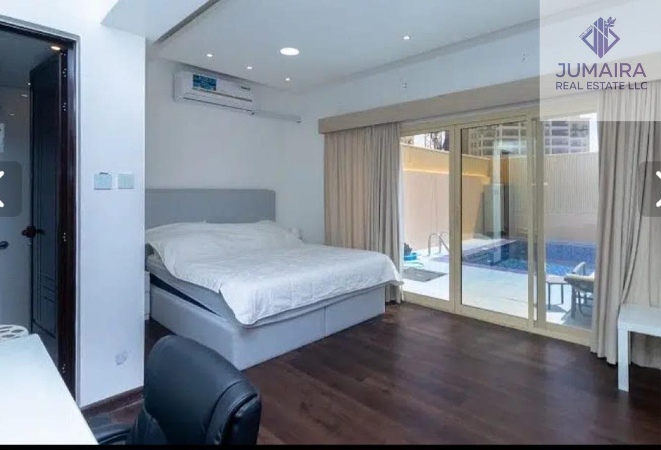 Luxury 5BR Townhouse | Private Pool | Smart Home.