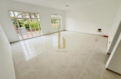 Villa - 3 Bedrooms - 3 Bathrooms for rent in Umm Suqeim 1 Villas - Umm Suqeim 1 - Umm Suqeim - Dubai