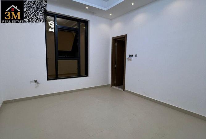 61690118 - Property Image 3