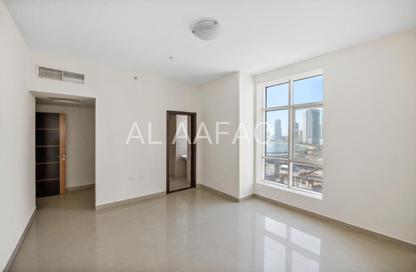 Apartment - 3 Bedrooms - 4 Bathrooms for rent in Al Khan Corniche - Al Khan - Sharjah Apartment - 3 Bedrooms - 4 Bathrooms for rent in Al Khan Corniche - Al Khan - Sharjah