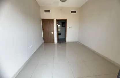 Apartment - 3 Bedrooms - 3 Bathrooms for rent in SRS Tower - Al Rashidiya 1 - Al Rashidiya - Ajman