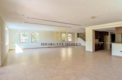 Villa - 4 Bedrooms - 5 Bathrooms for rent in Legacy - Jumeirah Park - Dubai