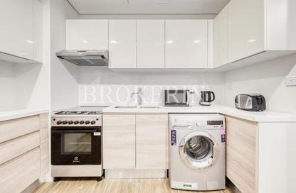 Apartment - Studio - 1 for rent in SOL Bay - Business Bay - Dubai