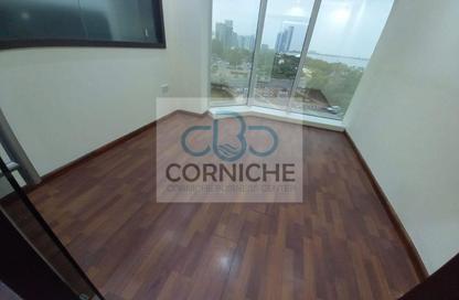 Office Space - 1 Bedroom - 6 Bathrooms for rent in Corniche View Tower - Corniche Road - Abu Dhabi