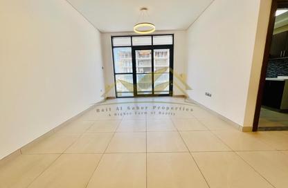 Apartment - 1 Bedroom - 2 Bathrooms for rent in Jumeirah Garden City - Al Satwa - Dubai