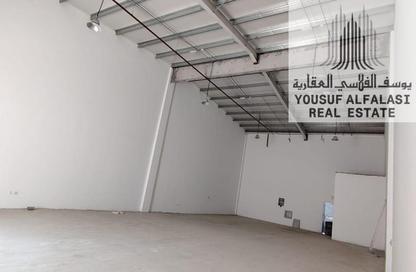 Warehouse - Studio - 5 Bathrooms for sale in Al Sajaa S - Al Sajaa - Sharjah