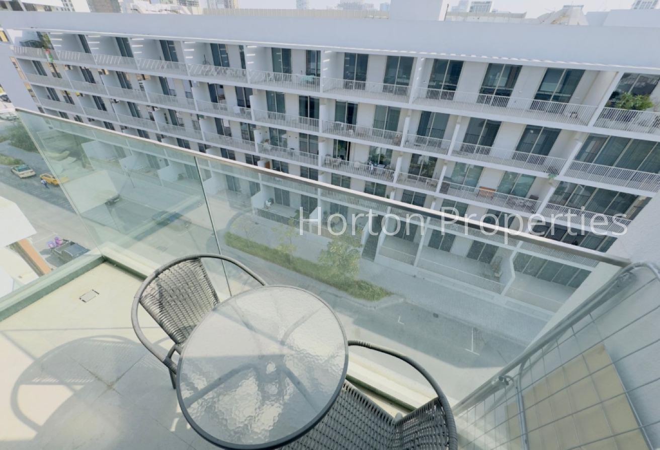CHILLER FREE | VACANT | PREMIUM AMENITIES photo 8