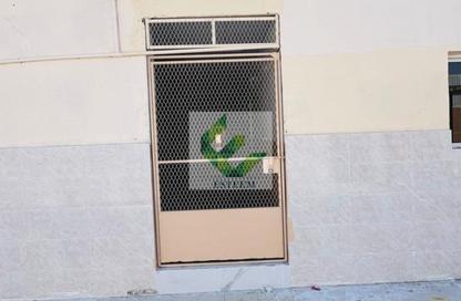 Labor Camp - Studio - 7+ for rent in M-33 - Mussafah Industrial Area - Mussafah - Abu Dhabi