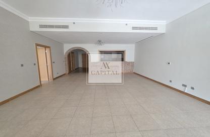 Apartment - 2 - 2 for rent in Al Anbara - Shoreline Apartments - Palm Jumeirah - Dubai