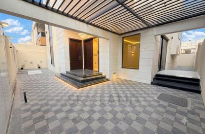 Villa - 5 Bedrooms - 7 Bathrooms for sale in Al Yasmeen 1 - Al Yasmeen - Ajman