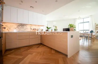 Apartment - 2 Bedrooms - 3 Bathrooms for sale in The Links West Tower - The Links - The Views - Dubai