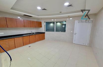 Villa - Studio - 4 for rent in Mohammed Saeed Hareb Building (KML3) - Oud Metha - Bur Dubai - Dubai