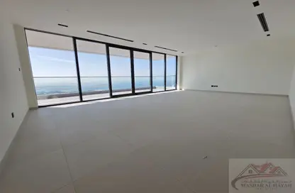 شقة - 4 غرف نوم - 6 حمامات للايجار في تيراسيس الشارقة - الخان لاجون - الخان - الشارقة شقة - 4 غرف نوم - 6 حمامات للايجار في تيراسيس الشارقة - الخان لاجون - الخان - الشارقة