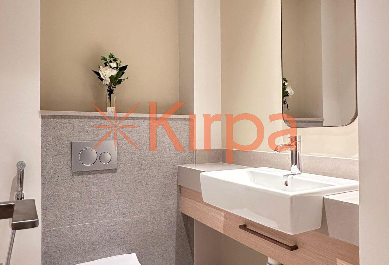 Luxury 1BR | Fully Furnished | Prime Location photo 10
