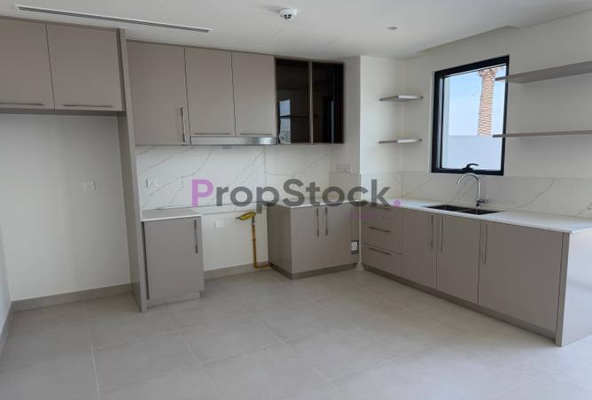 120181395 - Property Image 3