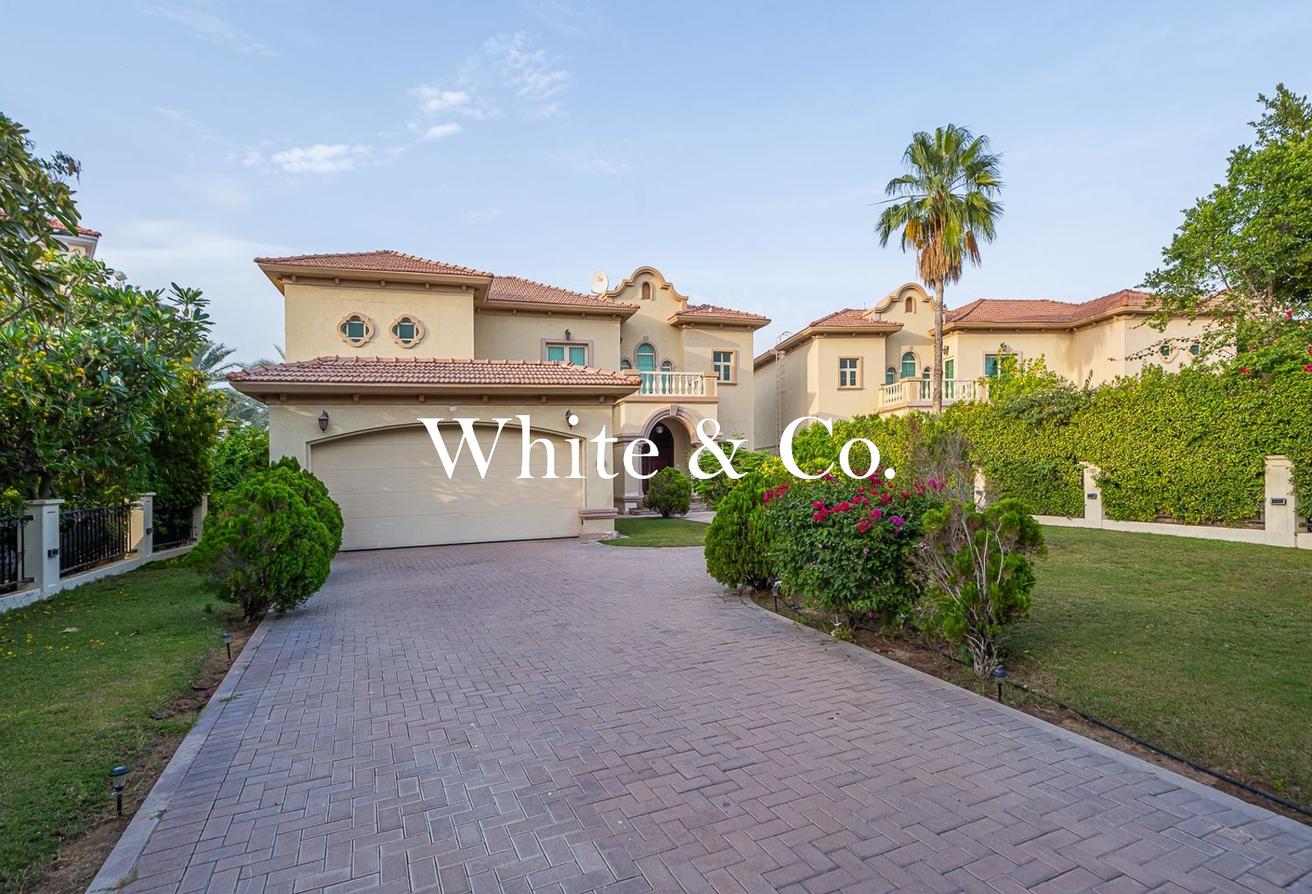 Exclusive | Well maintained | Vacant now photo 8