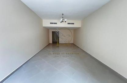 Apartment - 3 Bedrooms - 4 Bathrooms for rent in New Al Taawun Road - Al Taawun - Sharjah