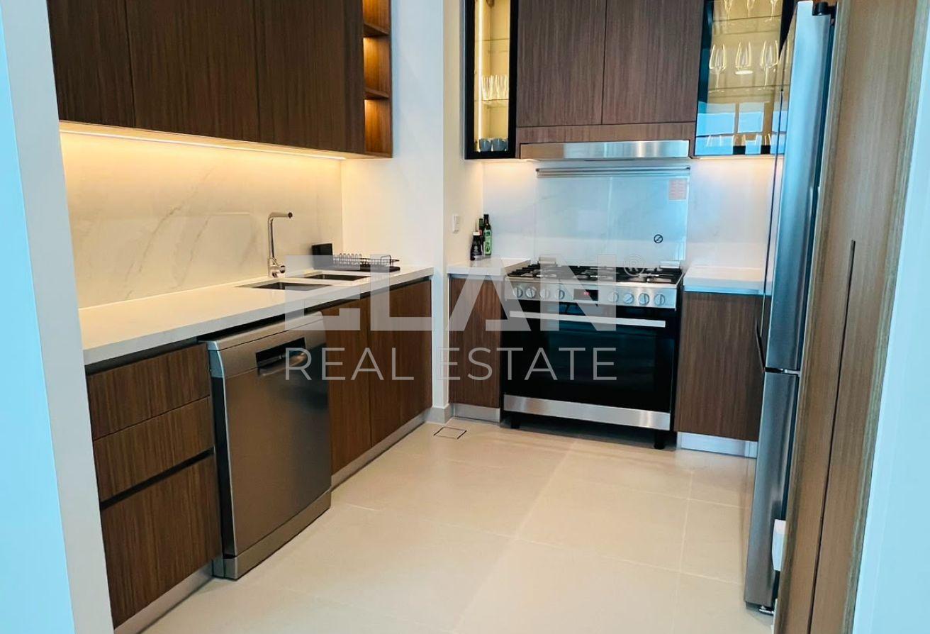 Premium I Brand New I Fully Furnished photo 6