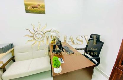 Office Space - Studio - 1 Bathroom for rent in Red Avenue - Al Garhoud - Dubai